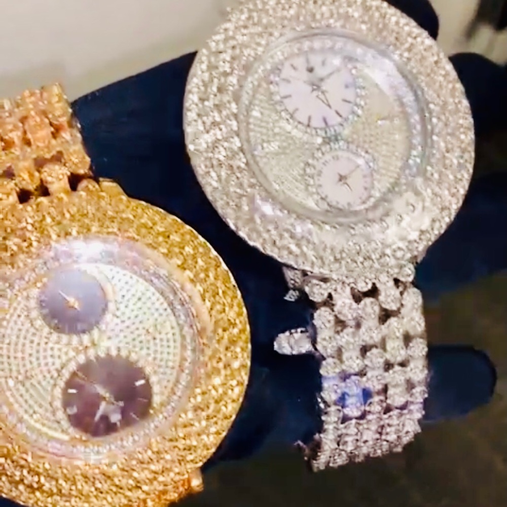 REAL 2 cttw diamond men’s watch. NOT FAKE NOT CZ!! - Picture 3 of 5